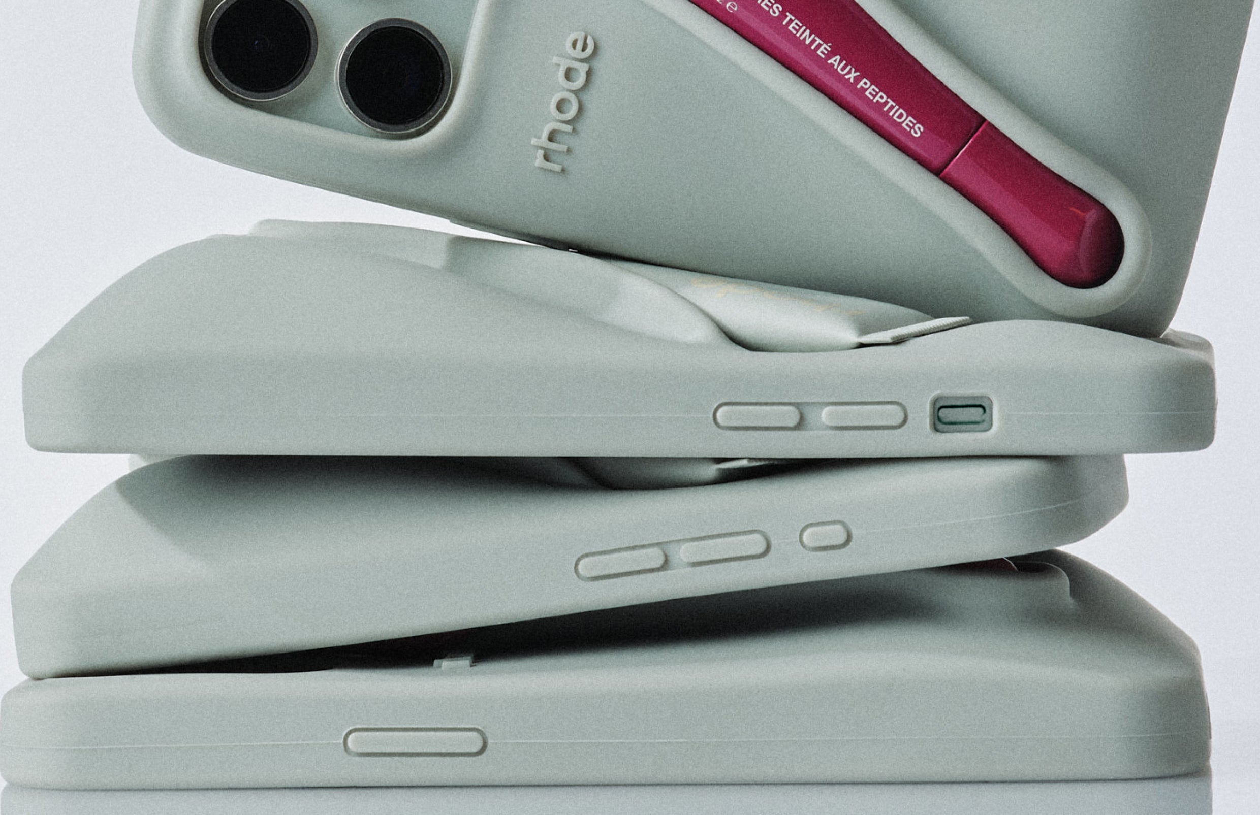 Minimalist-Phone-Case-Advantages-7-Benefits-for-Everyday-Use TRUST 365 Media