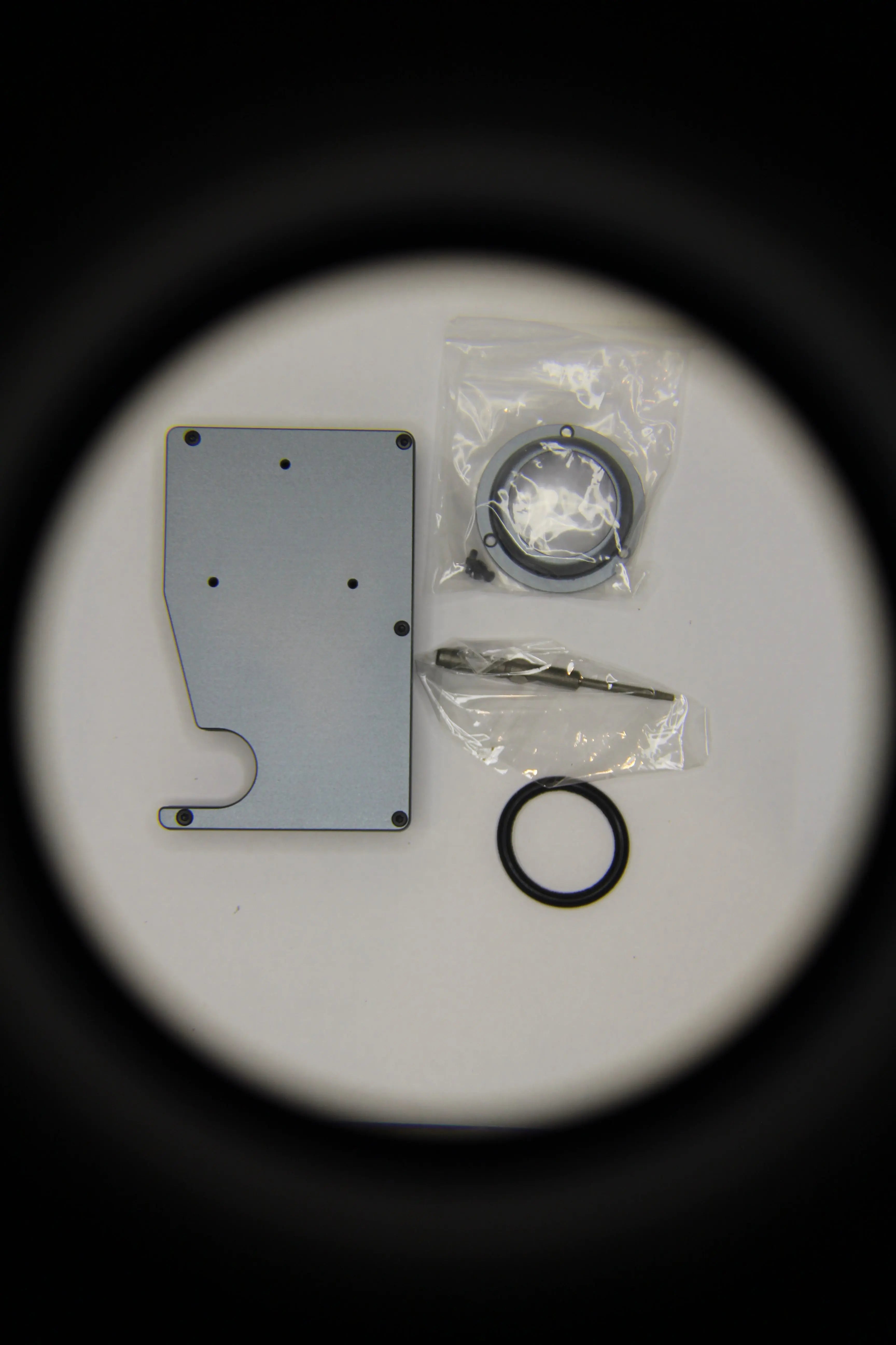 Card Holder Aluminum Case Metal with GPS Holder Trust Media 365 airtag-holder