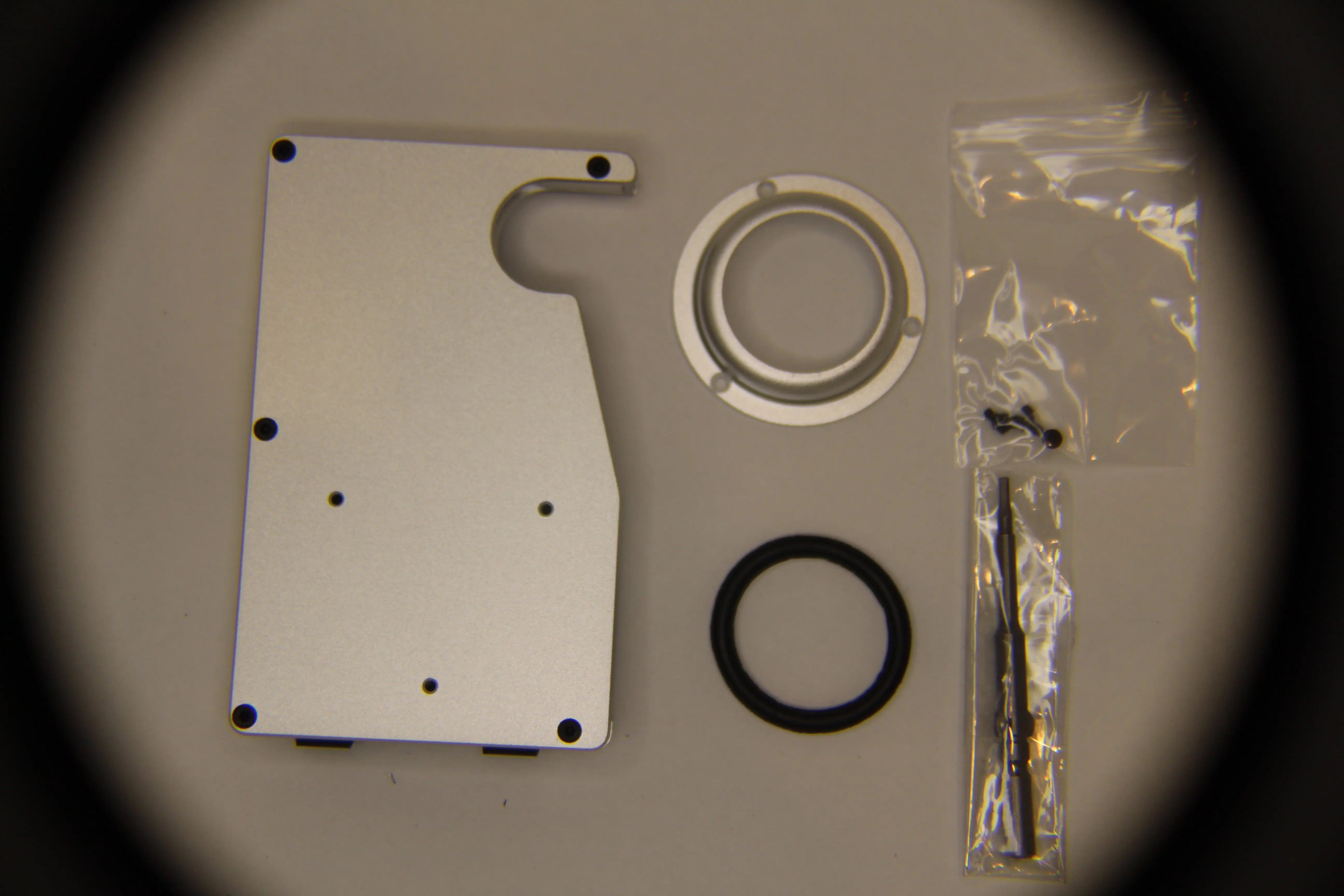 Card Holder Aluminum Case Metal with GPS Holder Trust Media 365 airtag-holder