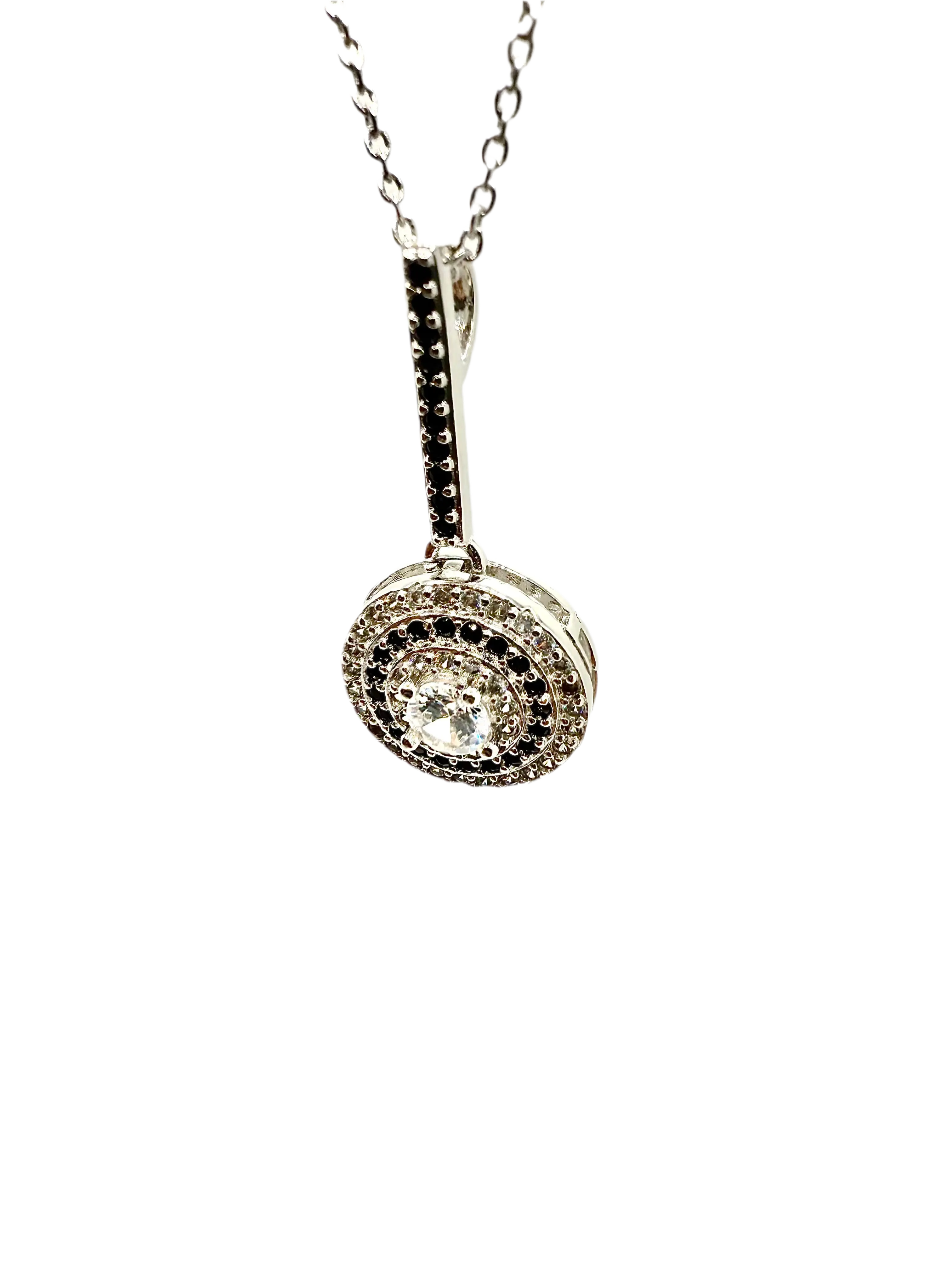 Elegant Slide Necklace – Timeless Round Black Pendant Jewelry Generic