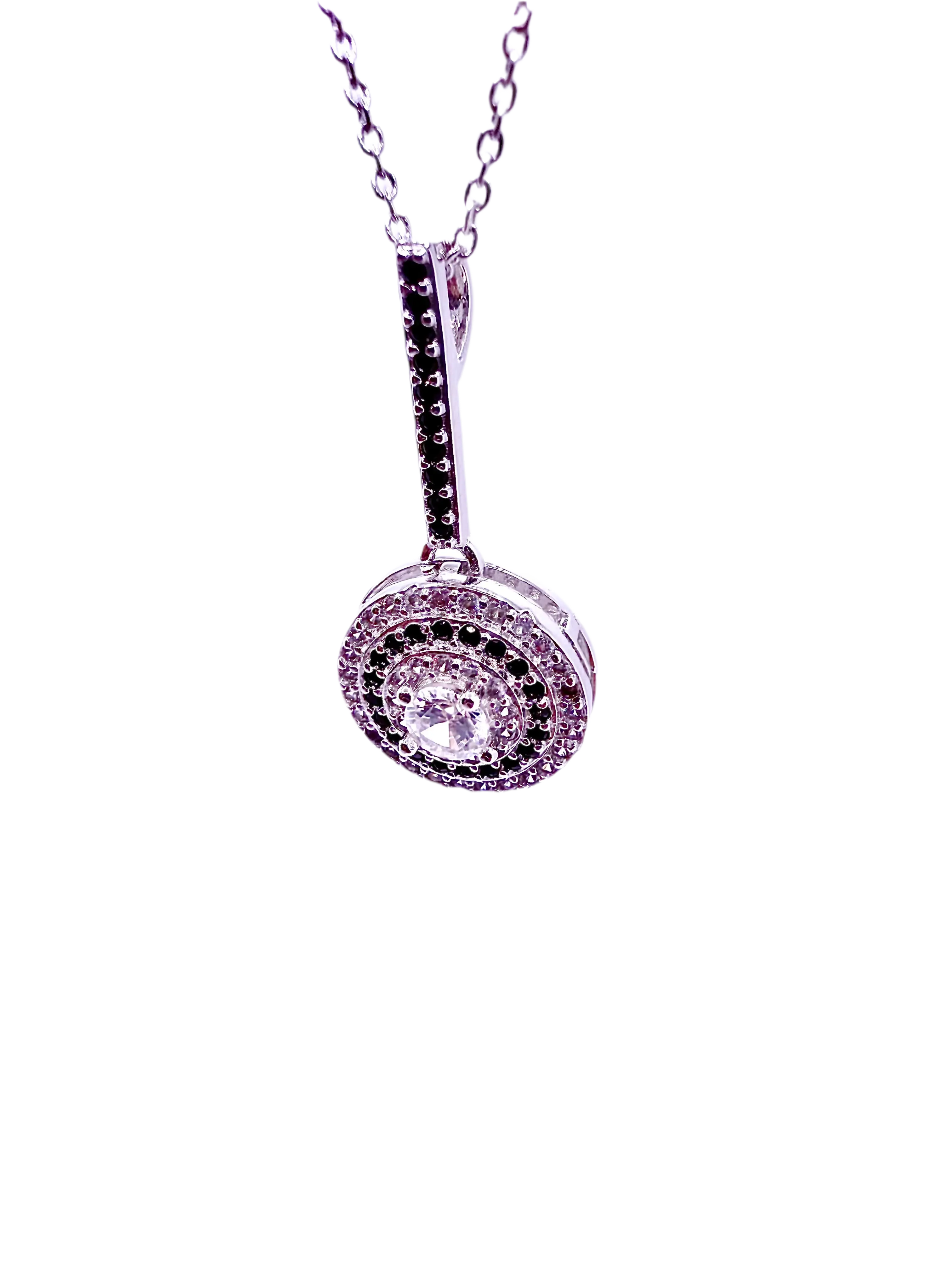 Elegant Slide Necklace – Timeless Round Black Pendant Jewelry Generic