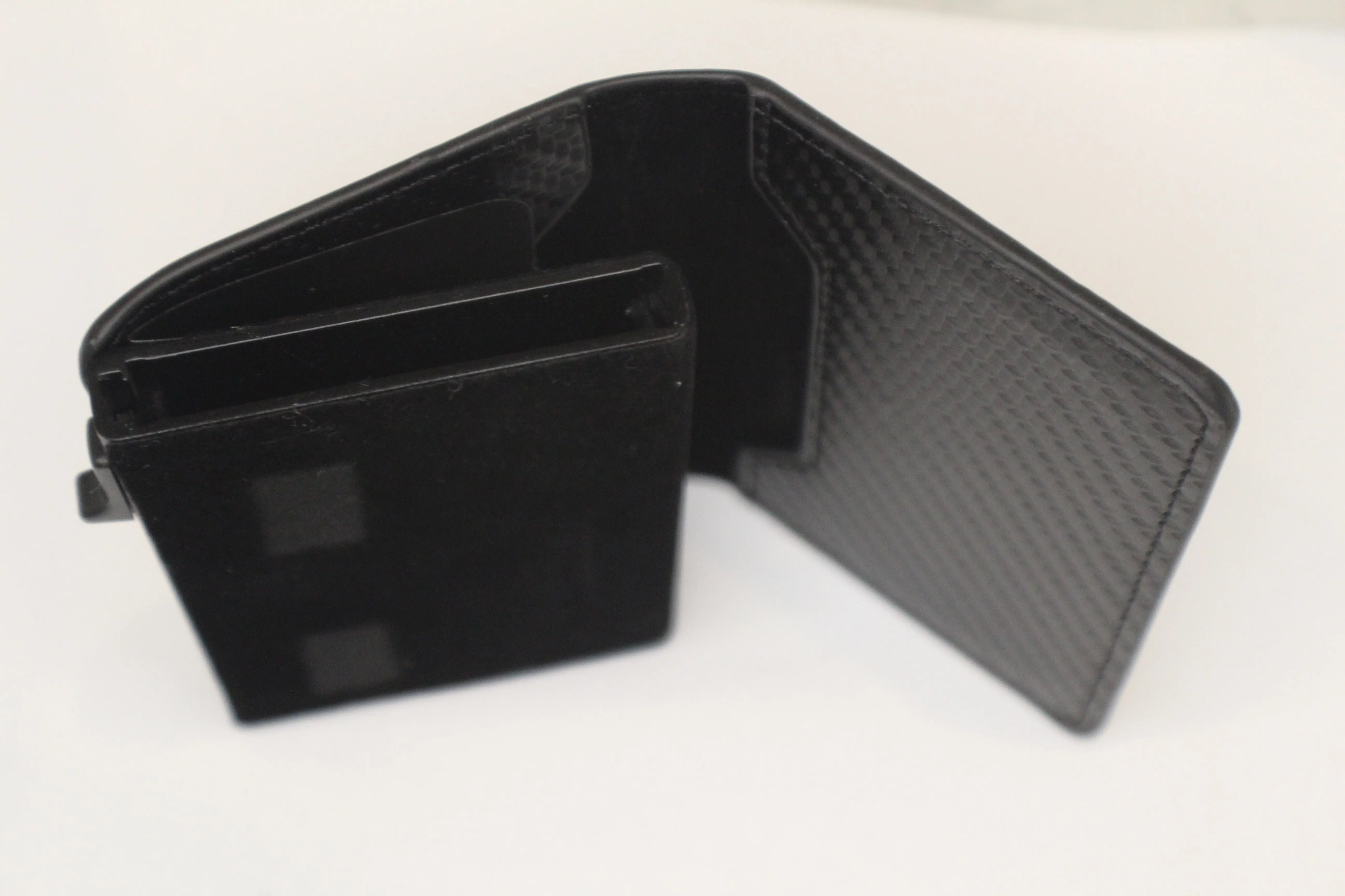 Wallet For Men tracking gps Carbon Black with Airtag holder Generic