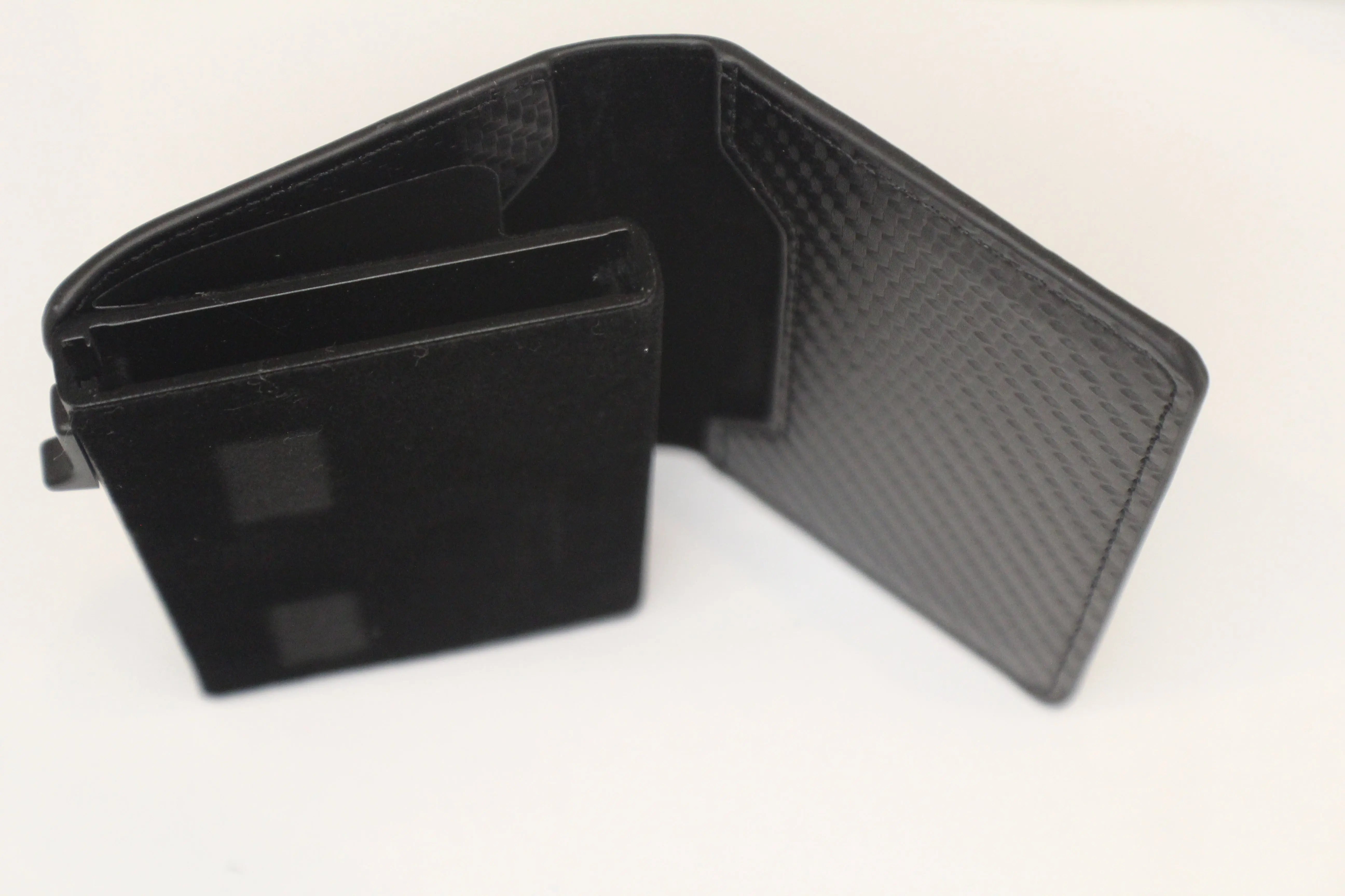Wallet For Men tracking gps Carbon Black with Airtag holder Generic