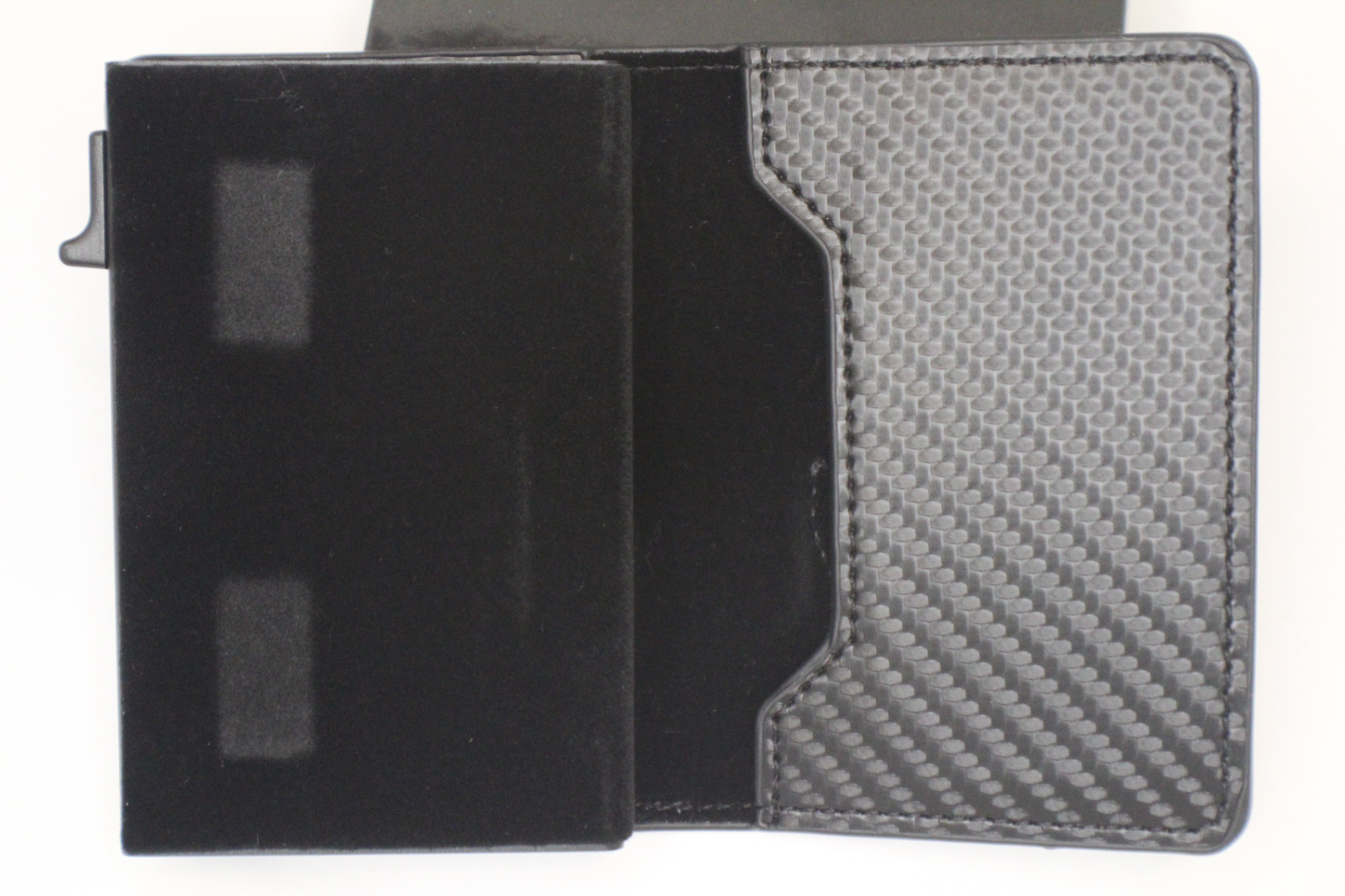 Wallet For Men tracking gps Carbon Black with Airtag holder